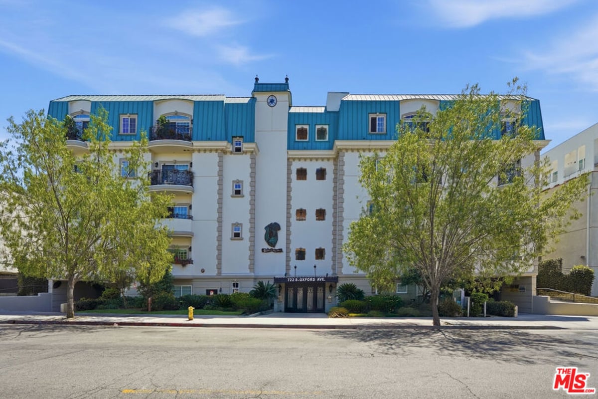 722 S Oxford Avenue 305, Los Angeles, CA 90005 — photo 1 of 30