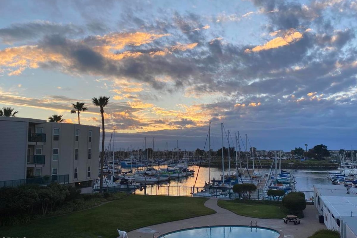3101 Peninsula Road 219, Oxnard, CA 93035 — photo 1 of 26
