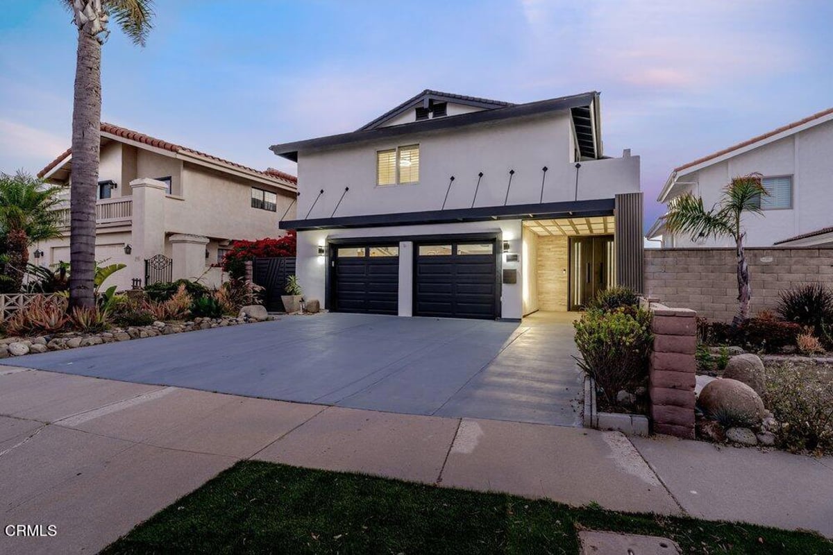 2431 Victoria Avenue, Oxnard, CA 93035 — photo 1 of 62