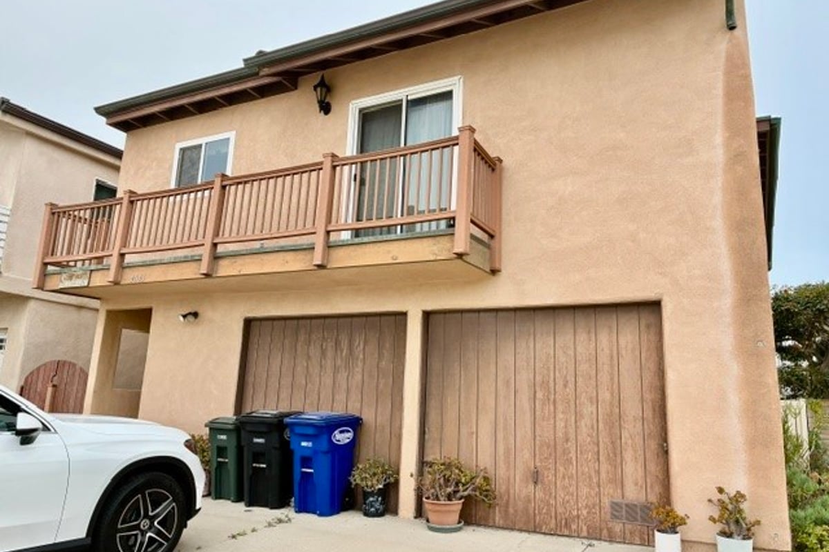 4045 Sunset Lane, Oxnard, CA 93035 — photo 1 of 6