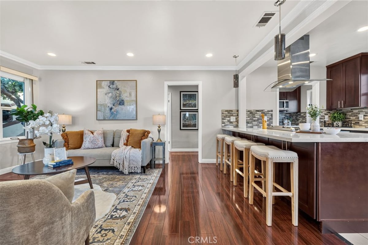 3215 Prospect, Glendale, CA 91214 — photo 1 of 34