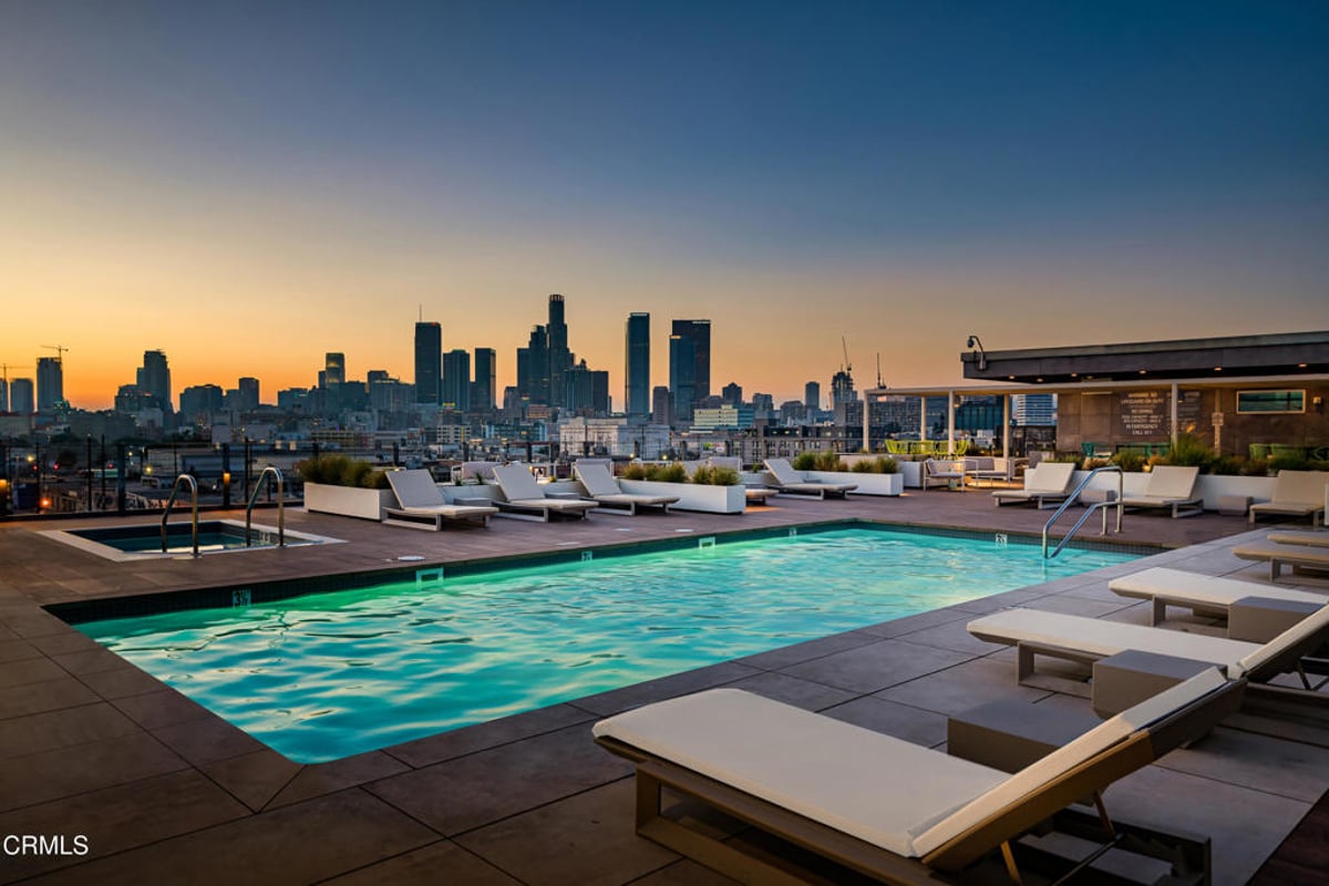 510 S Hewitt Street 107, Los Angeles, CA 90013 — photo 1 of 64