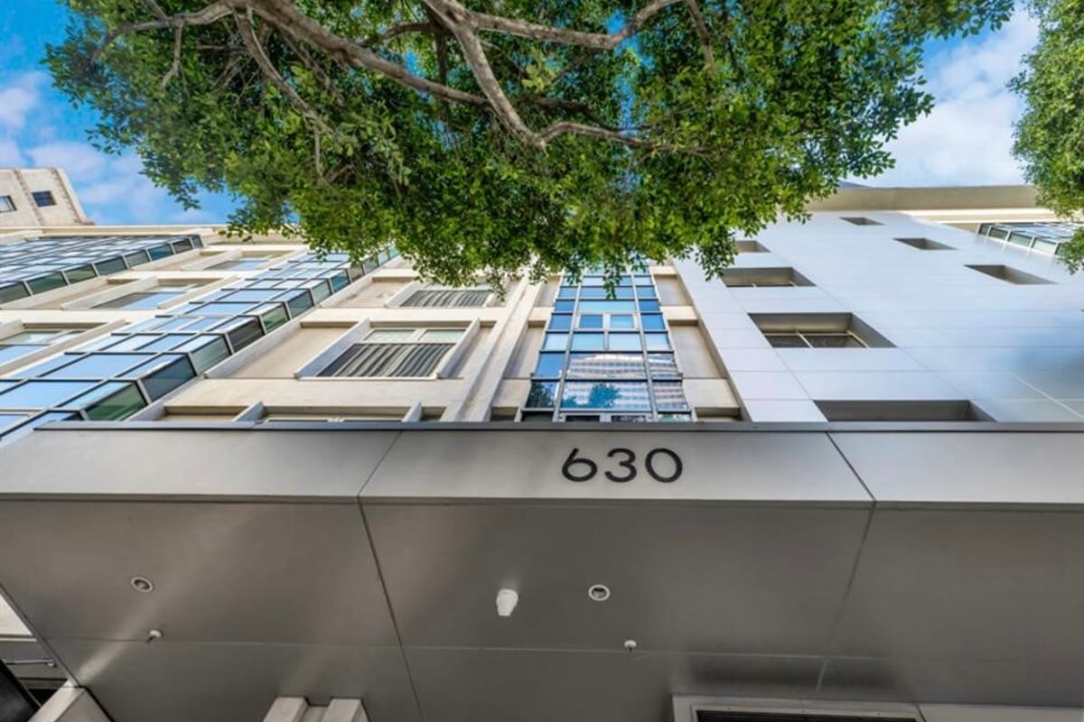 630 W 6th Street 506, Los Angeles, CA 90017 — photo 1 of 30