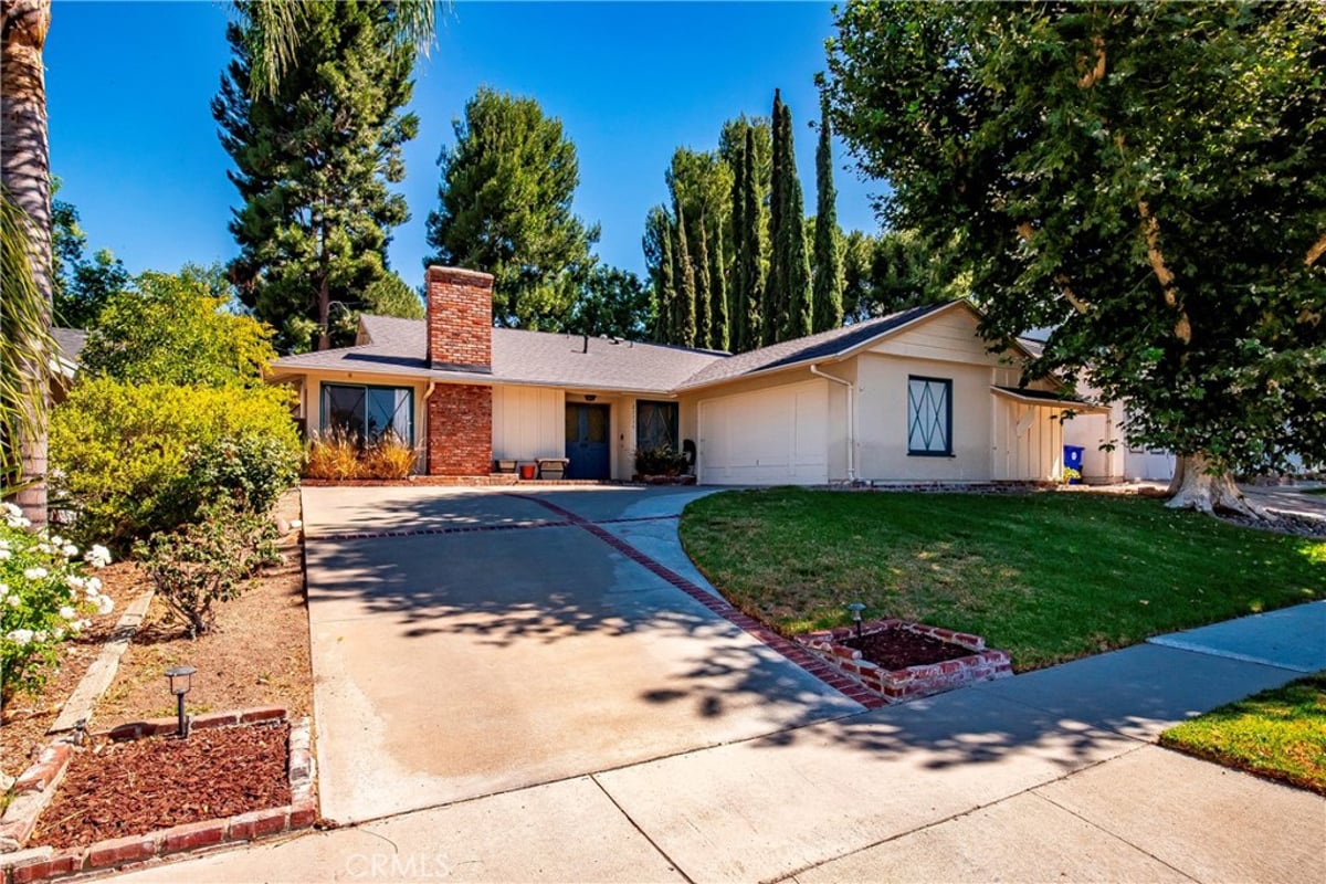 21115 Altena Drive, Saugus, CA 91350 — photo 1 of 36