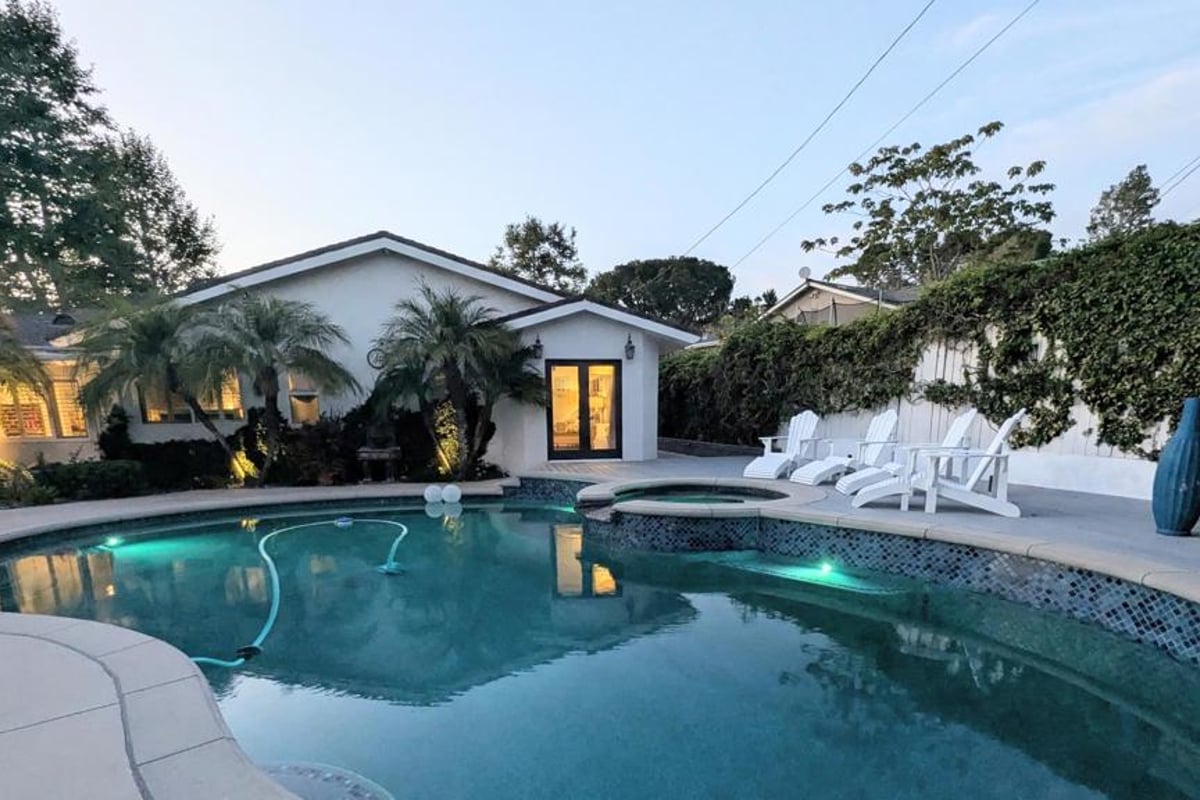 718 Calle Mandarinas, Thousand Oaks, CA 91360 — photo 1 of 63