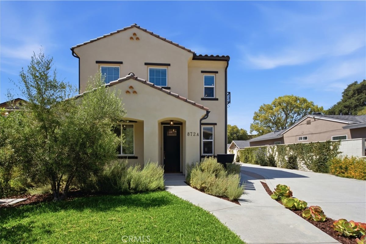 872 W Walnut Avenue A, Monrovia, CA 91016 — photo 1 of 37