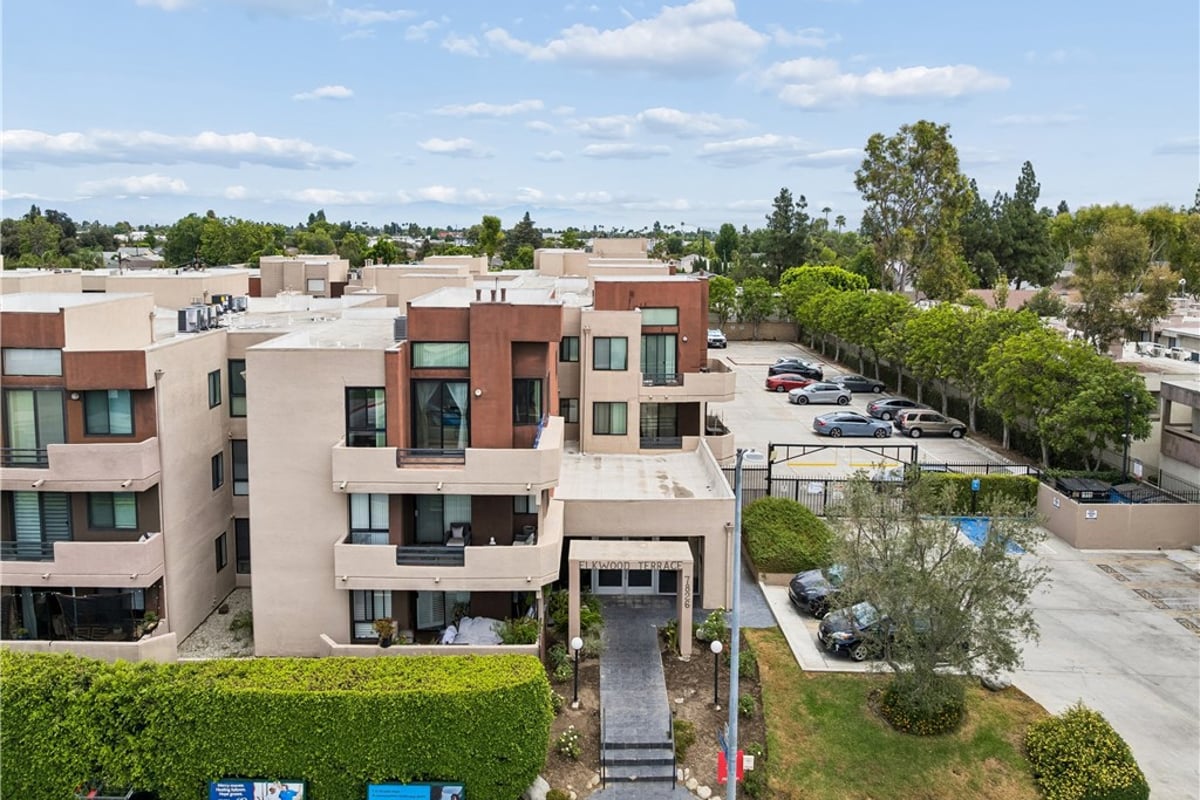 7826 Topanga Canyon 220, Canoga Park, CA 91304 — photo 1 of 17
