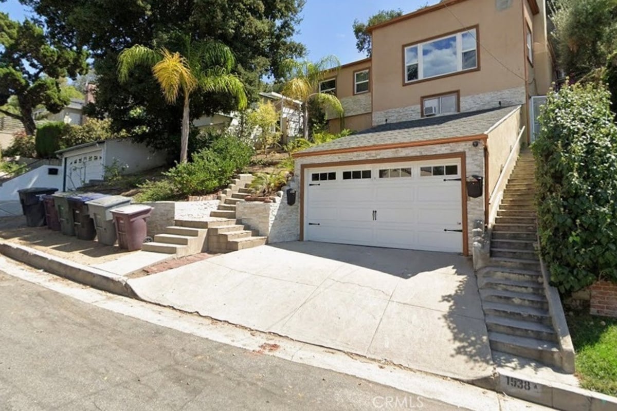 1538 E Maple, Glendale, CA 91205 — photo 1 of 2