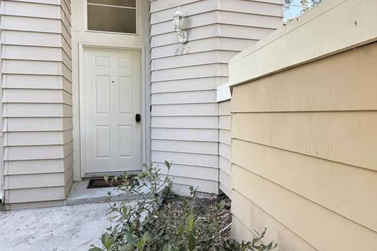 882 Barber Lane, Ventura, CA 93003 — photo 1 of 29