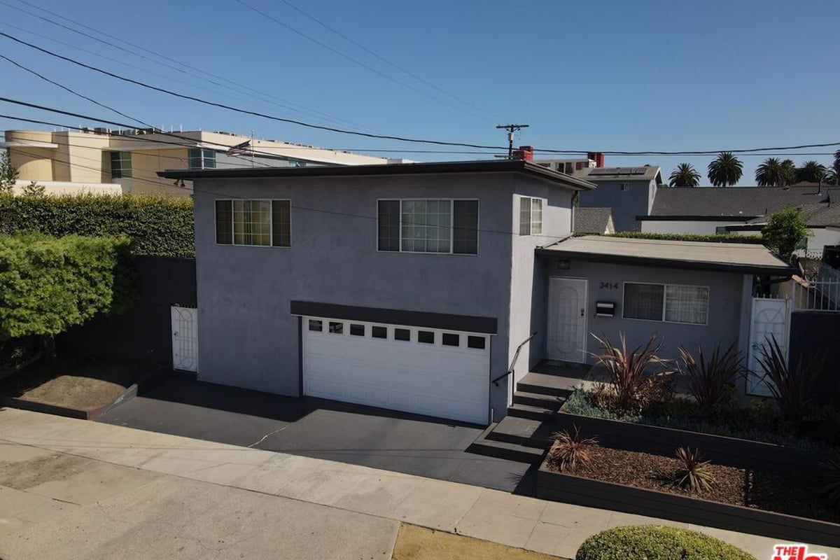 3414 W 52nd Street, Los Angeles, CA 90043 — photo 1 of 33