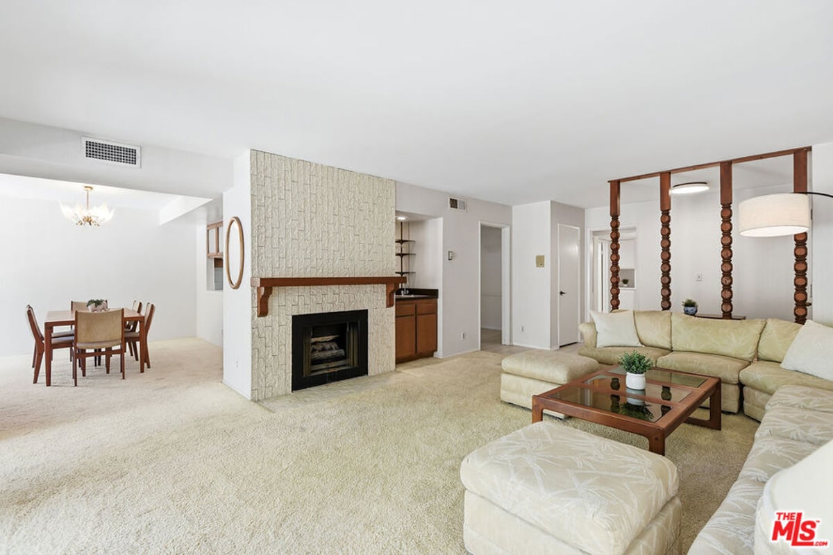 4050 Via Dolce 141, Los Angeles, CA 90292 — photo 1 of 25