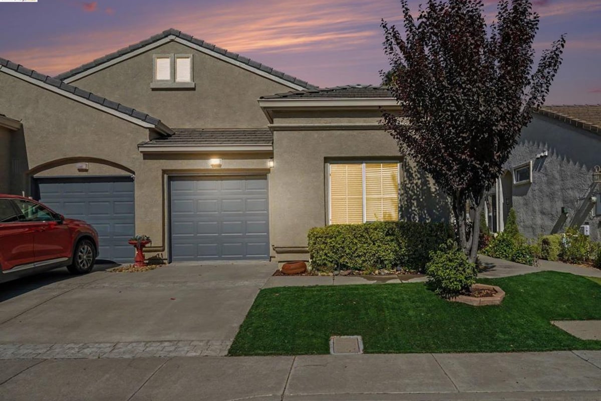 473 Desert Gold Ter, Brentwood, CA 94513 — photo 1 of 28