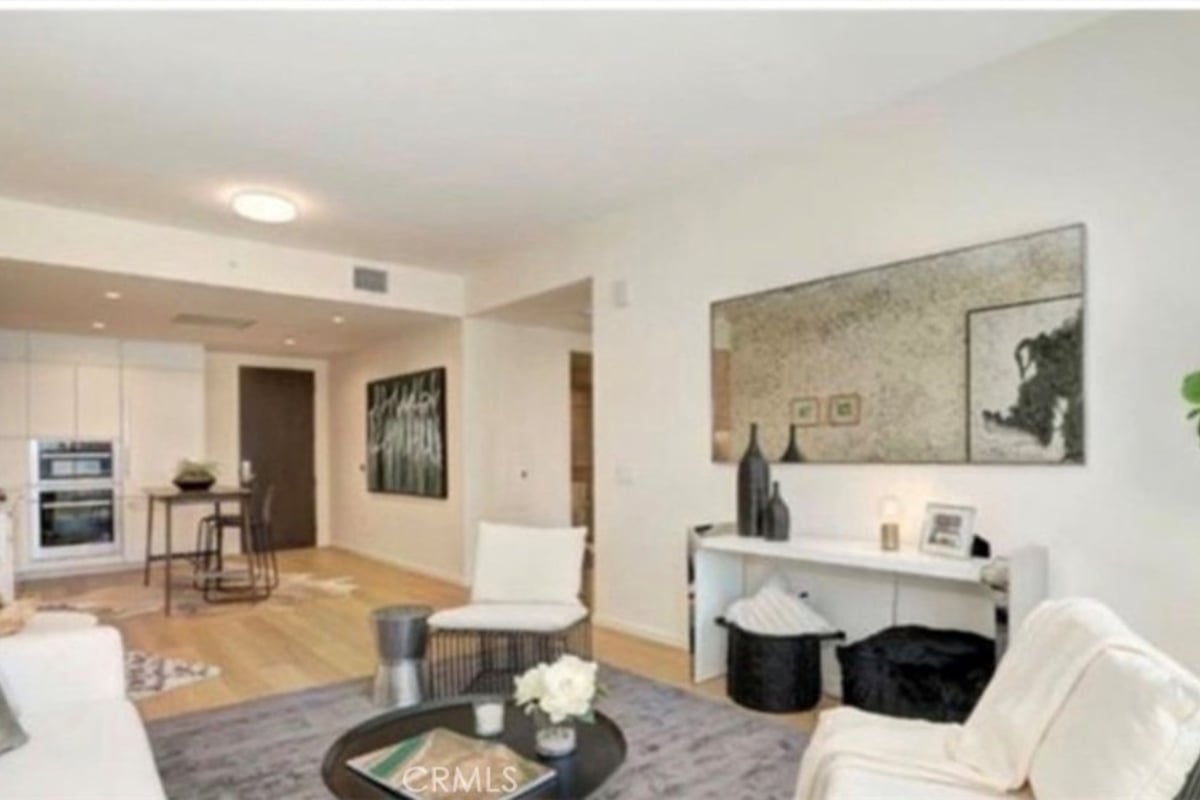 877 Francisco 707, Los Angeles, CA 90017 — photo 1 of 6