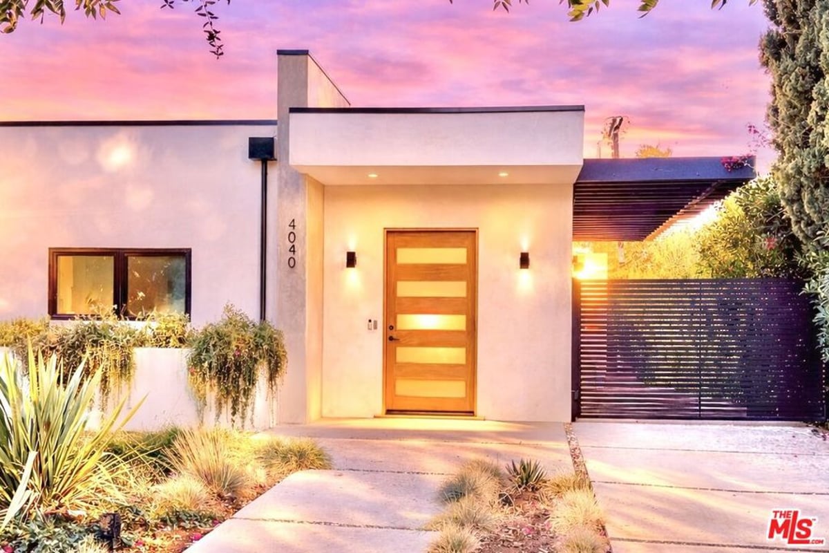 4040 Cartwright Avenue, Studio City, CA 91604 — photo 1 of 28