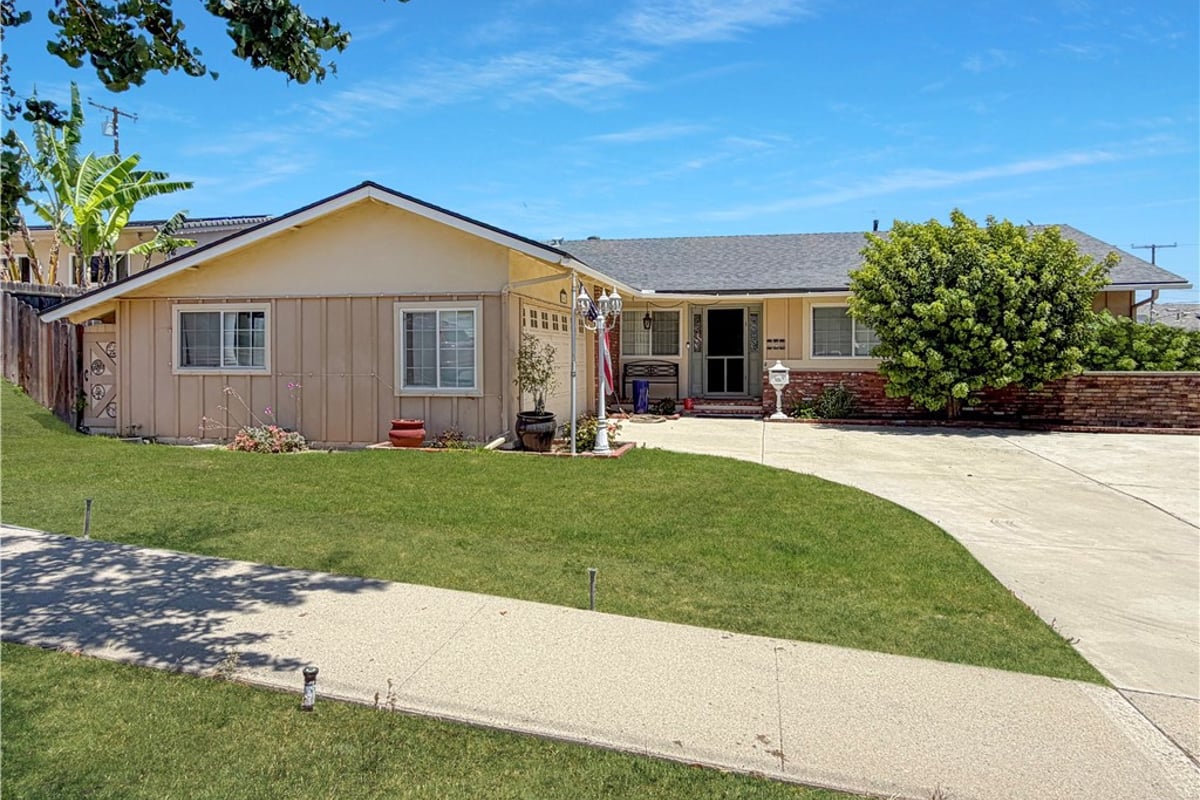 342 Ridgeway, Ventura, CA 93004 — photo 1 of 22