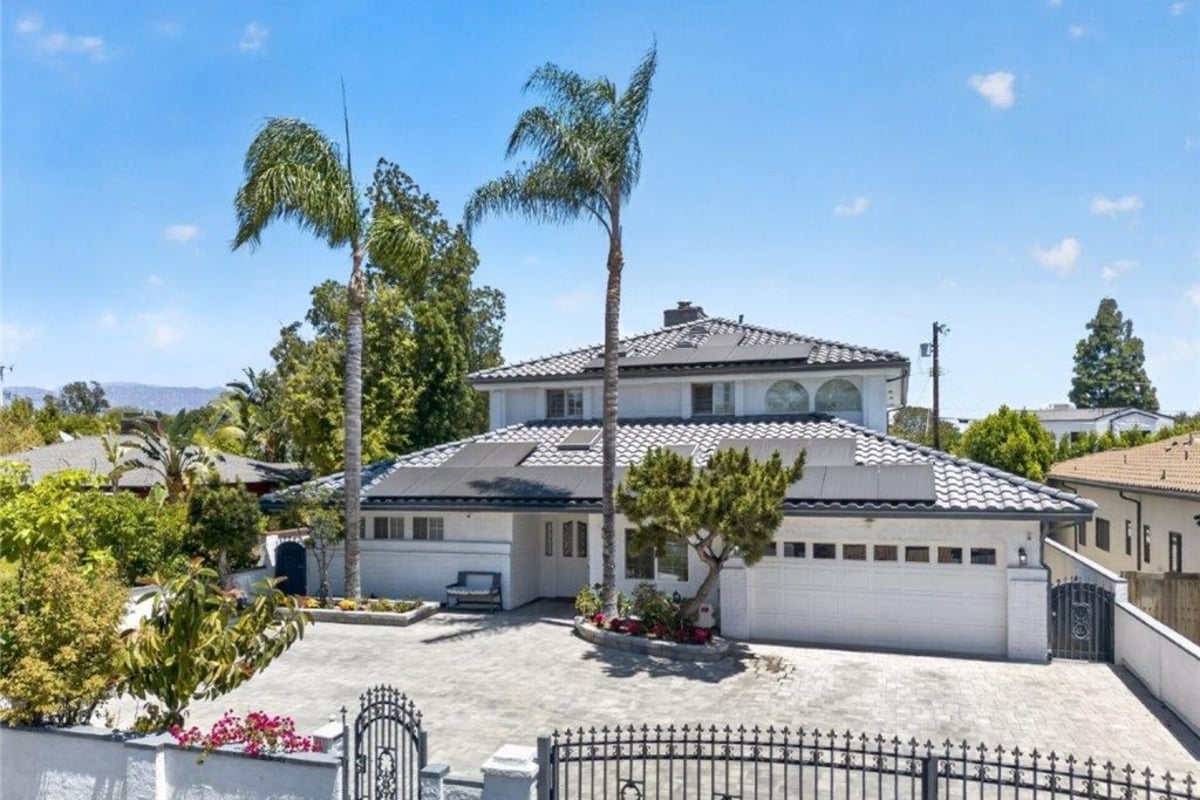 4930 Biloxi, Toluca Lake, CA 91601 — photo 1 of 75