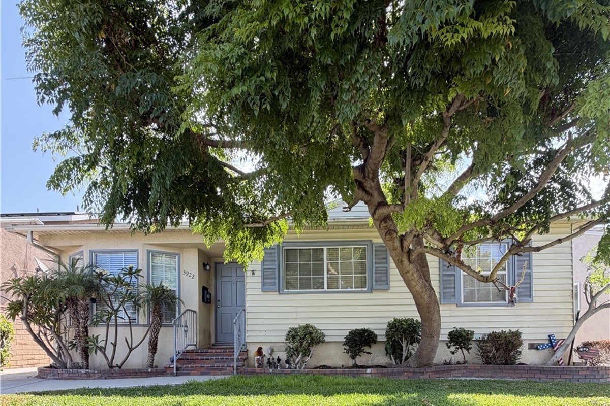 3922 Snowden, Long Beach, CA 90808 — photo 1 of 32