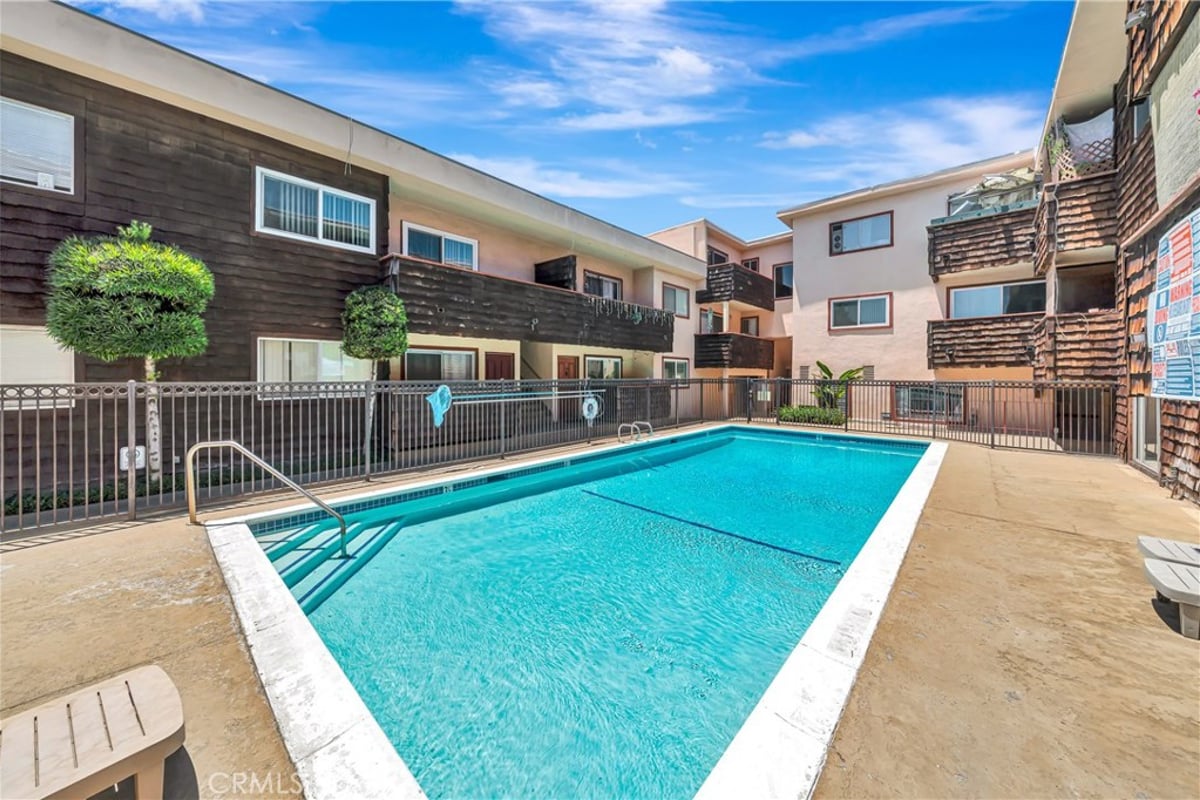 5349 Newcastle 56, Encino, CA 91316 — photo 1 of 35