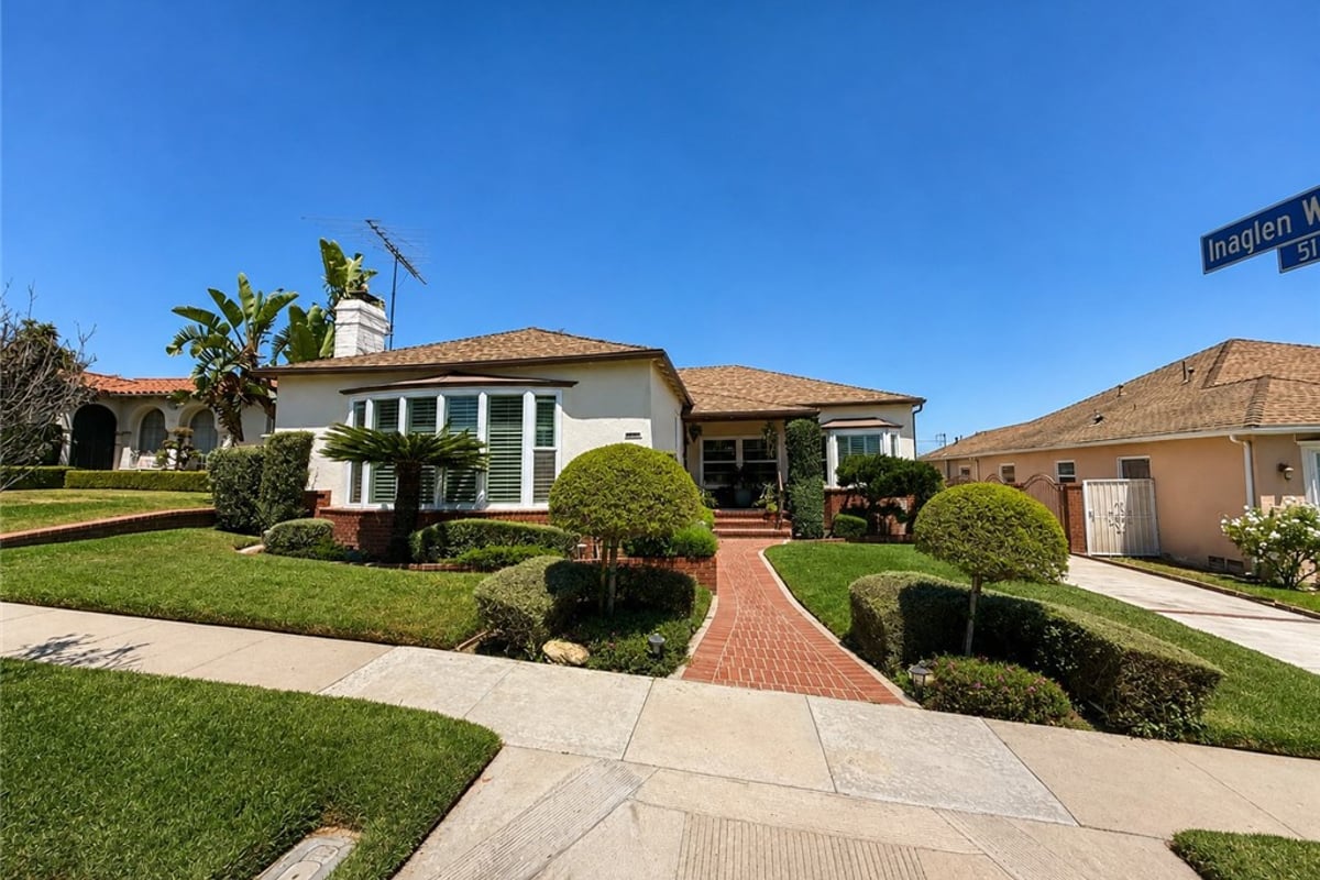 5138 Southridge, Los Angeles, CA 90043 — photo 1 of 40