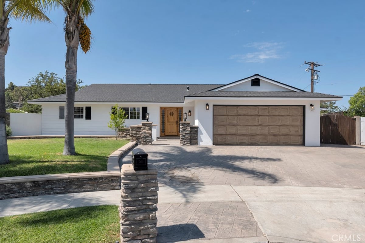 805 Moffatt Circle, Simi Valley, CA 93065 — photo 1 of 68