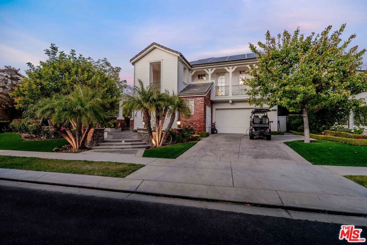 3880 Prado Del Trigo, Calabasas, CA 91302 — photo 1 of 23