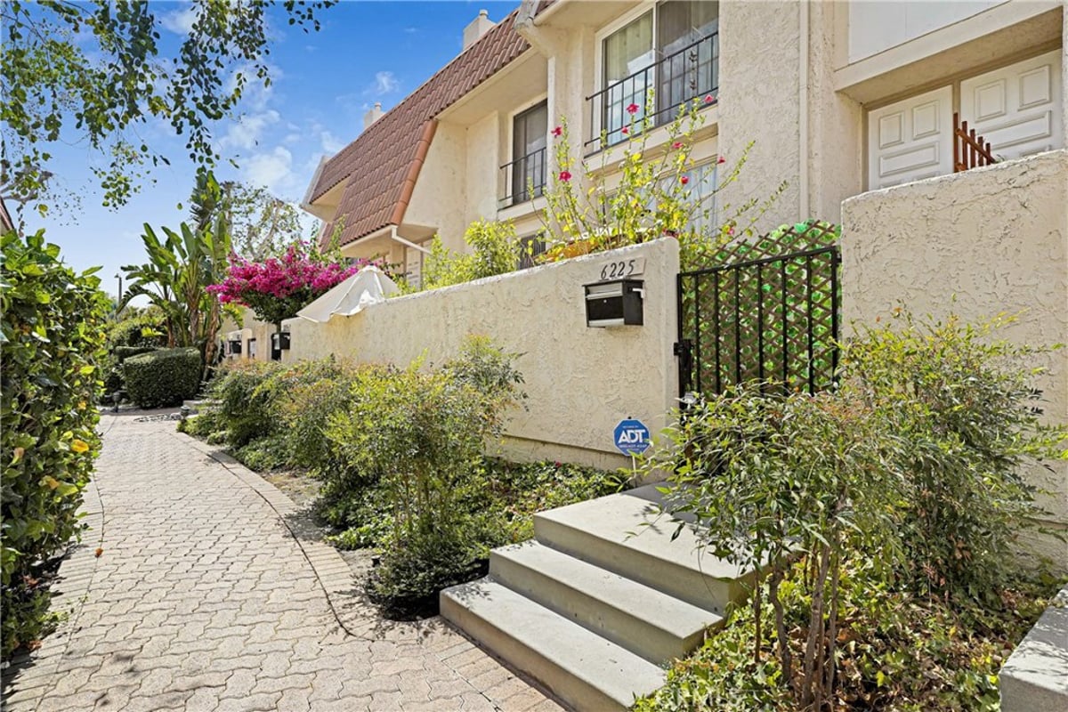 6225 Nita, Woodland Hills, CA 91367 — photo 1 of 20
