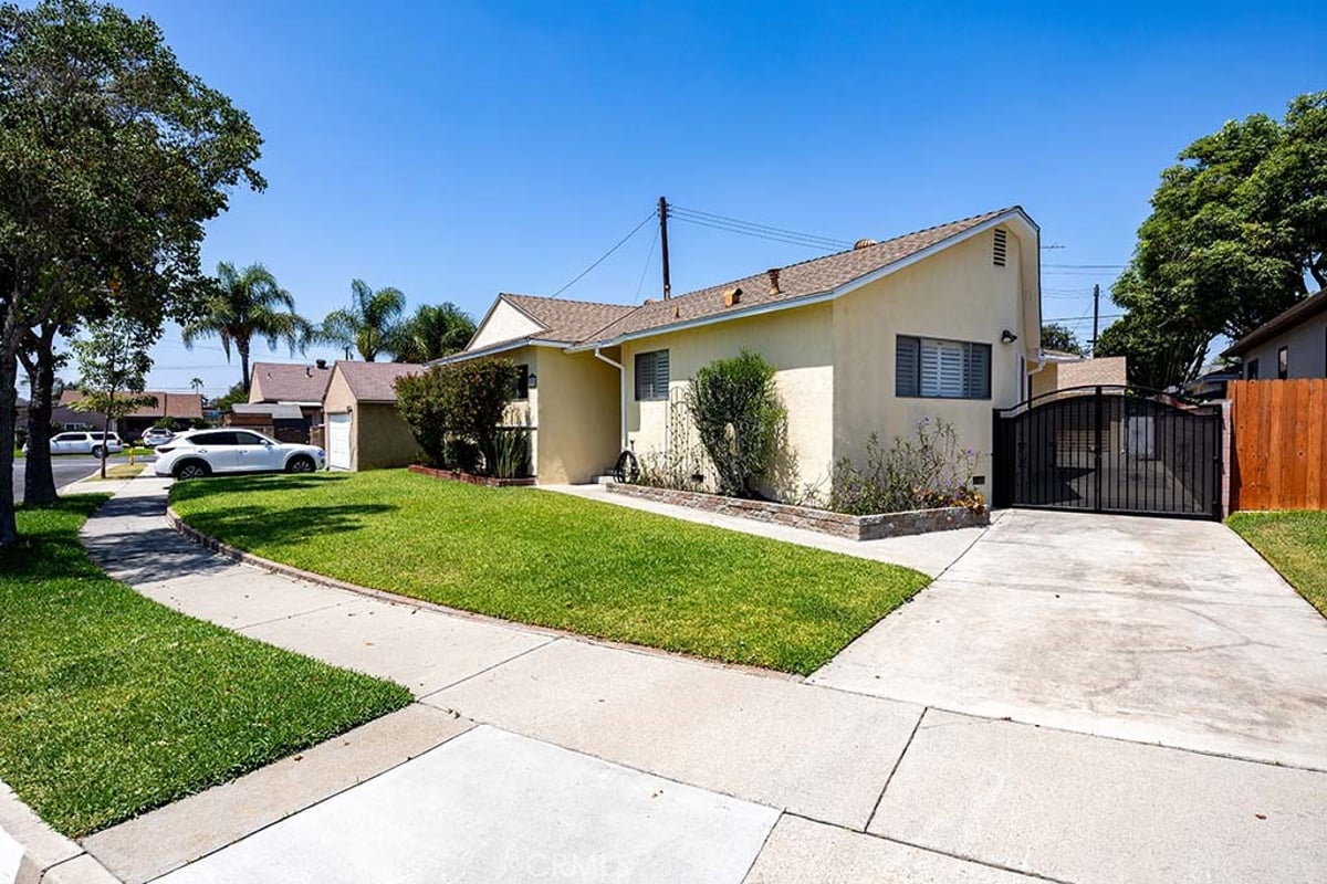 9321 Sideview, Downey, CA 90240 — photo 1 of 22