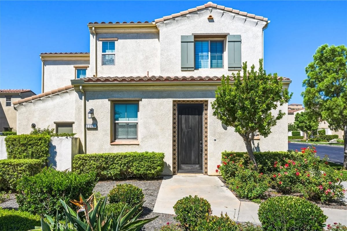 11521 Cararra Lane, Northridge, CA 91326 — photo 1 of 37