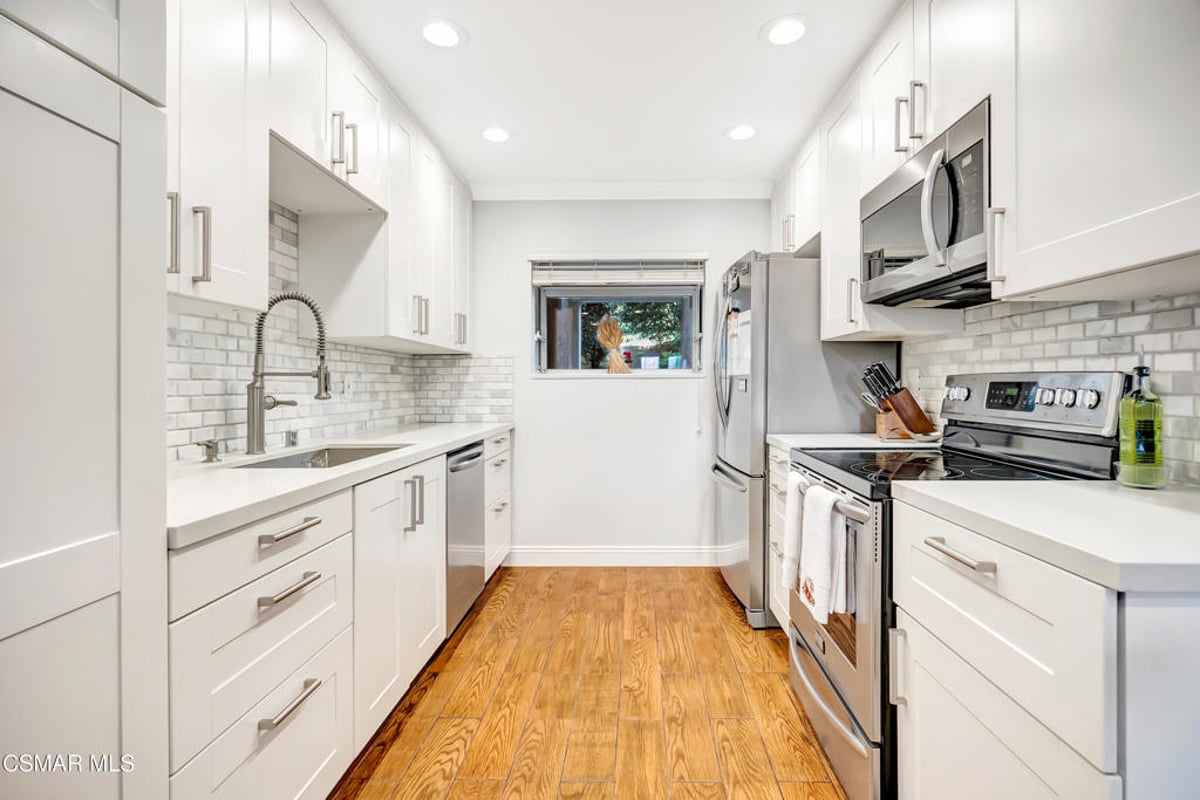 2623 Antonio Drive 106, Camarillo, CA 93010 — photo 1 of 25