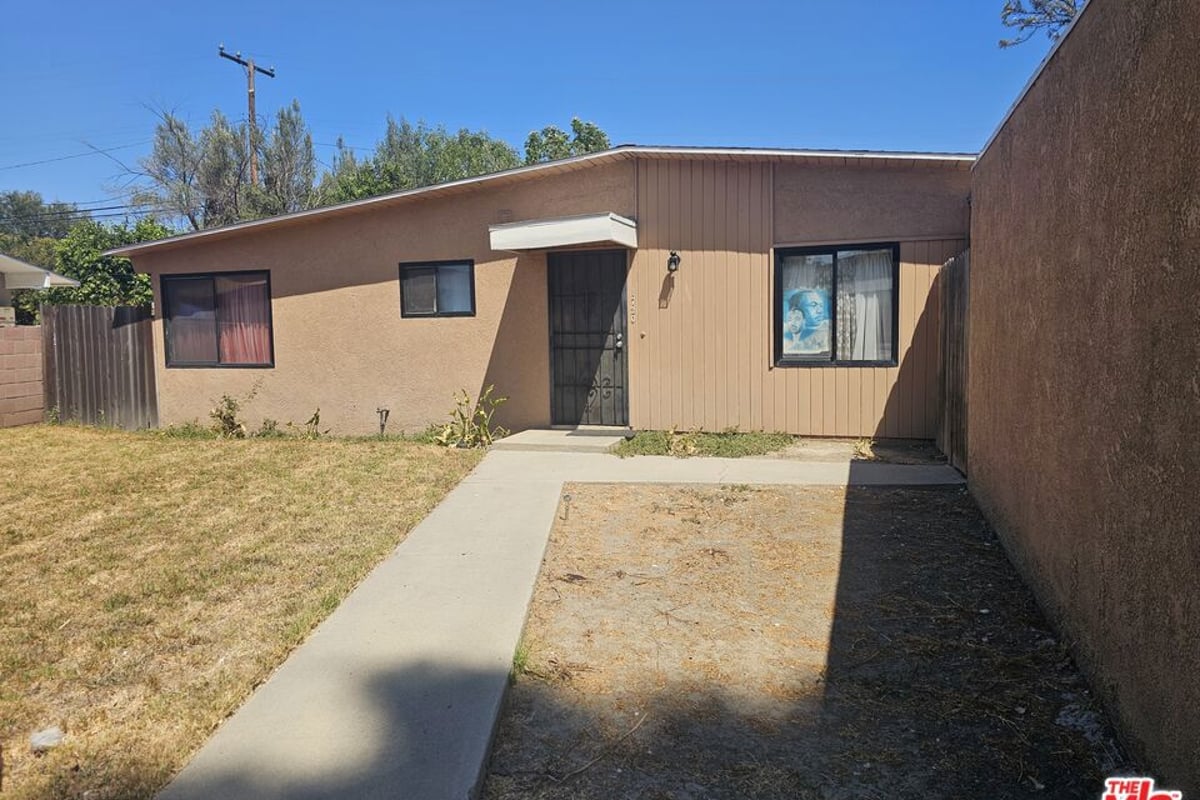 1720 S Hamilton Boulevard, Pomona, CA 91766 — photo 1 of 4