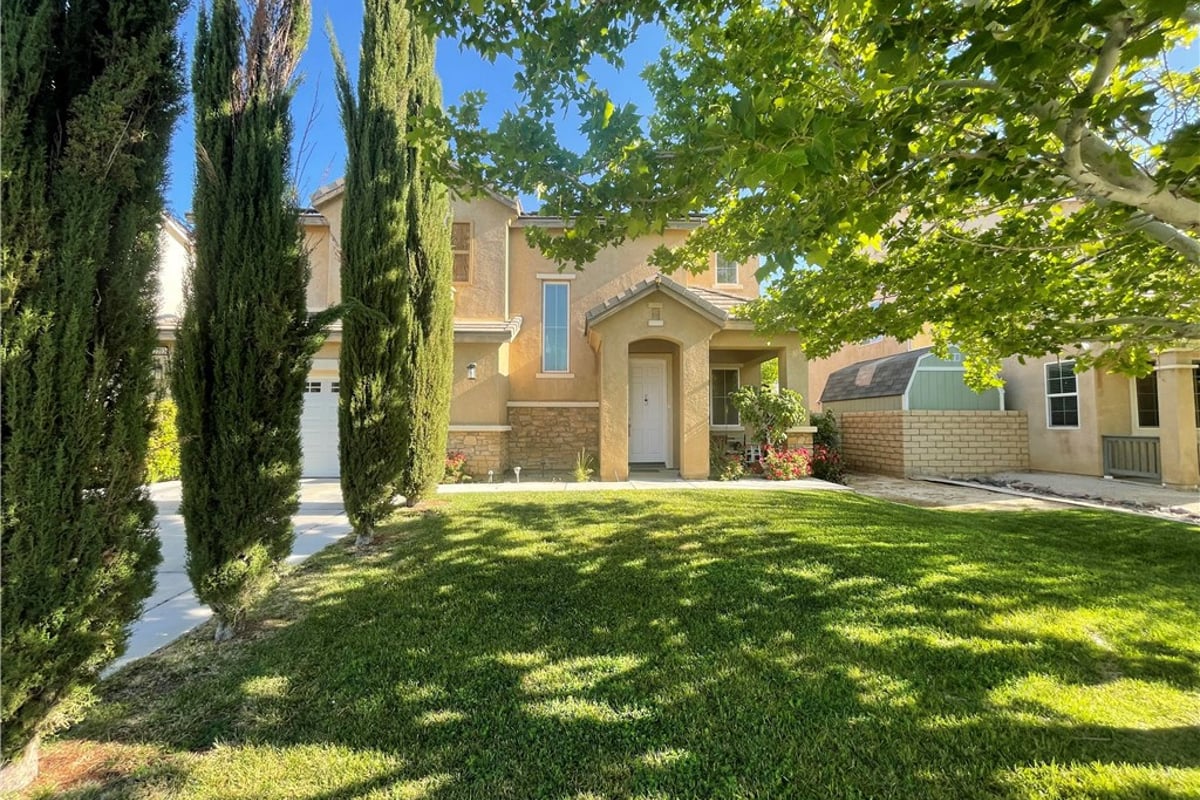 3303 Arious, Lancaster, CA 93536 — photo 1 of 24
