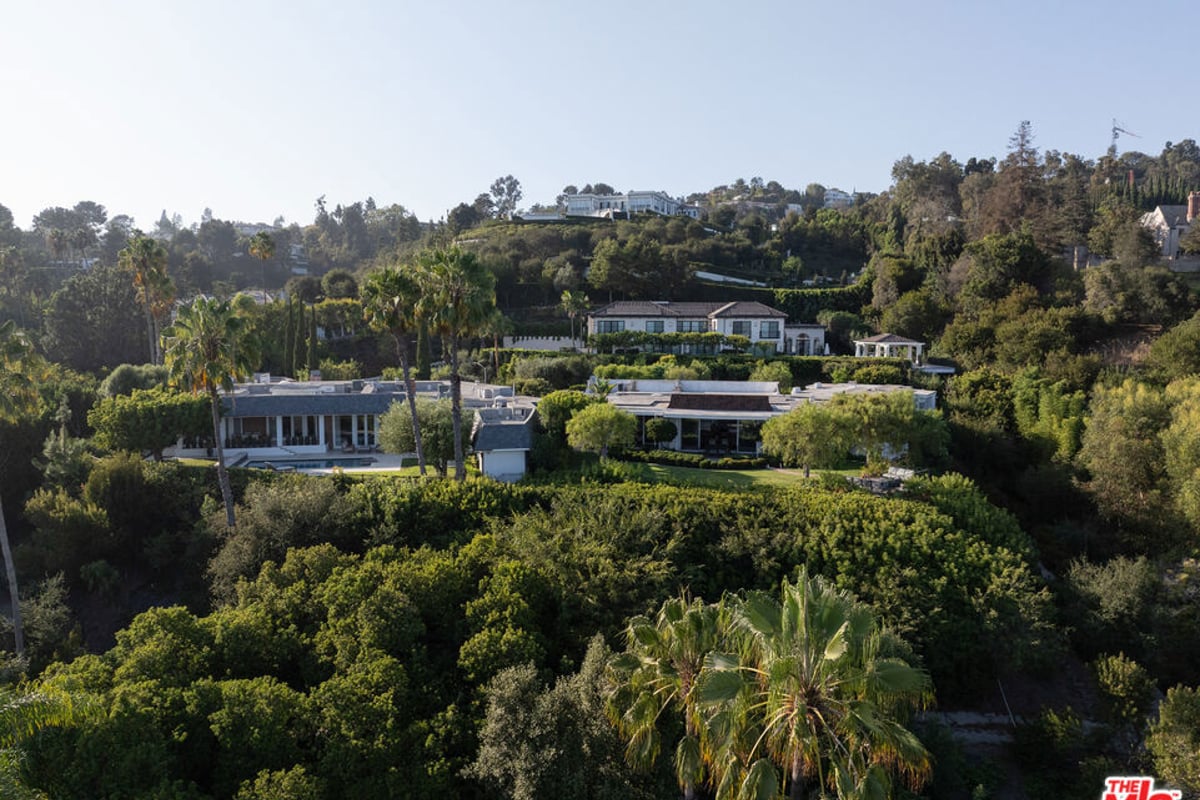 510 Stonewood Drive, Beverly Hills, CA 90210 — photo 1 of 31