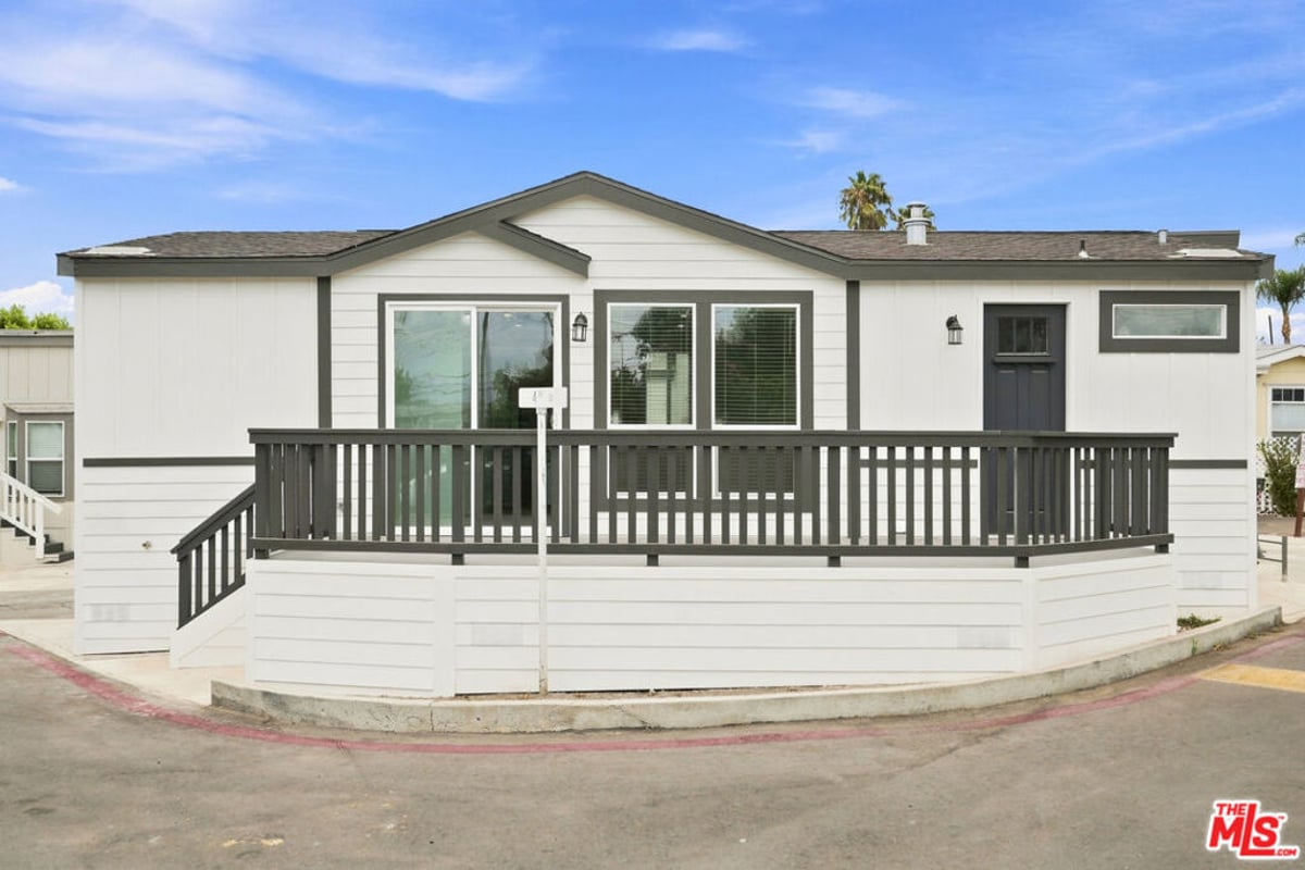 12301 San Fernando Road 502, Sylmar, CA 91342 — photo 1 of 27