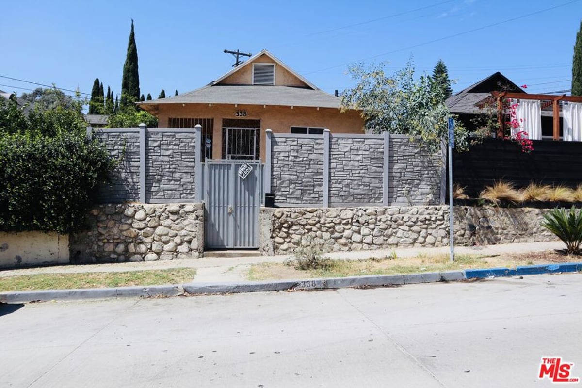 338 W Avenue 37, Los Angeles, CA 90065 — photo 1 of 24