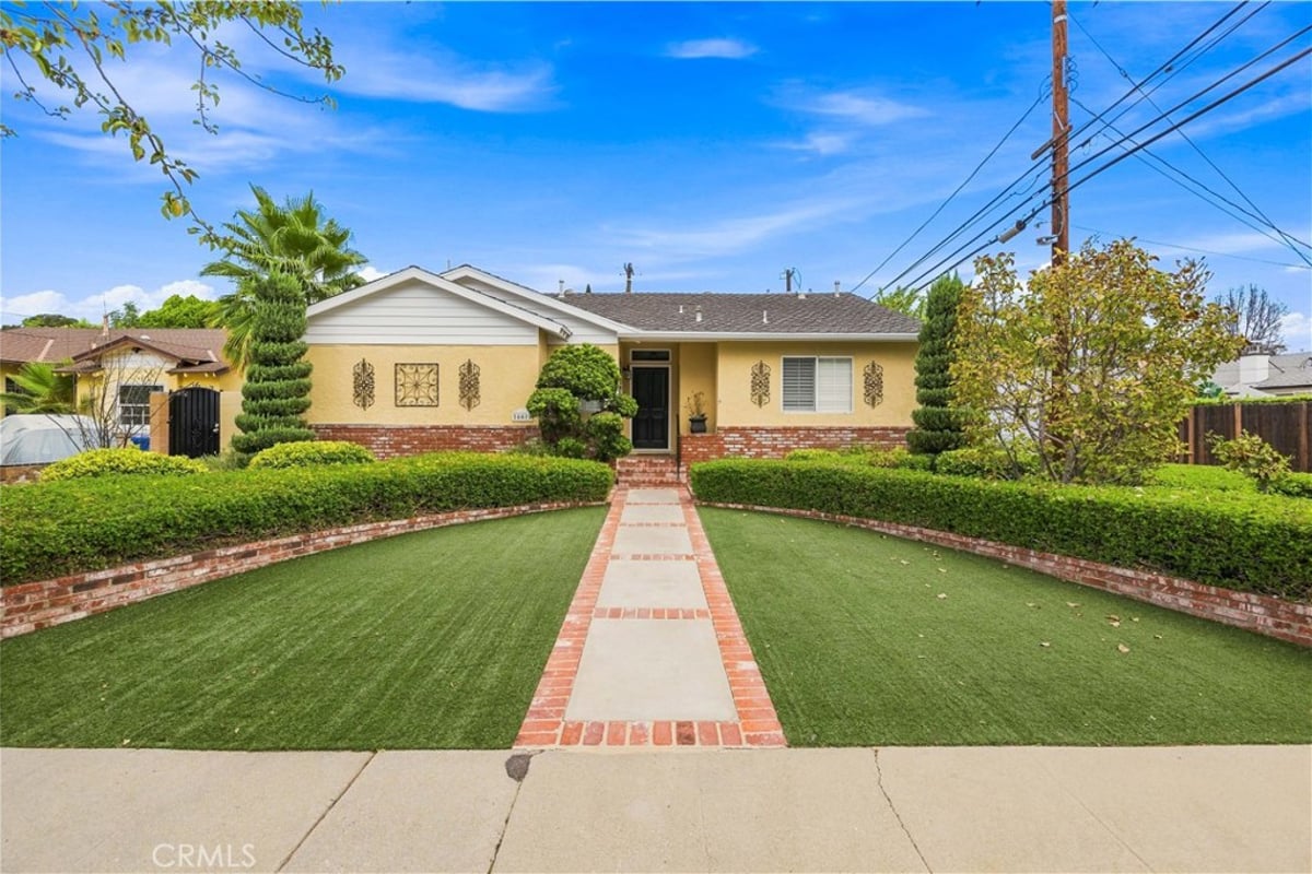 16615 Tupper Street, North Hills, CA 91343 — photo 1 of 33