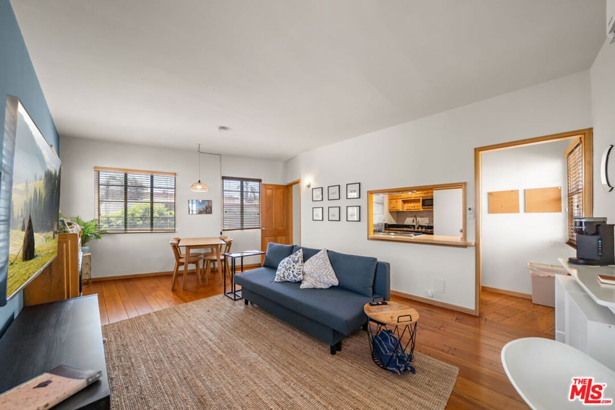 3121 W 3rd Street, Los Angeles, CA 90020 — photo 1 of 37