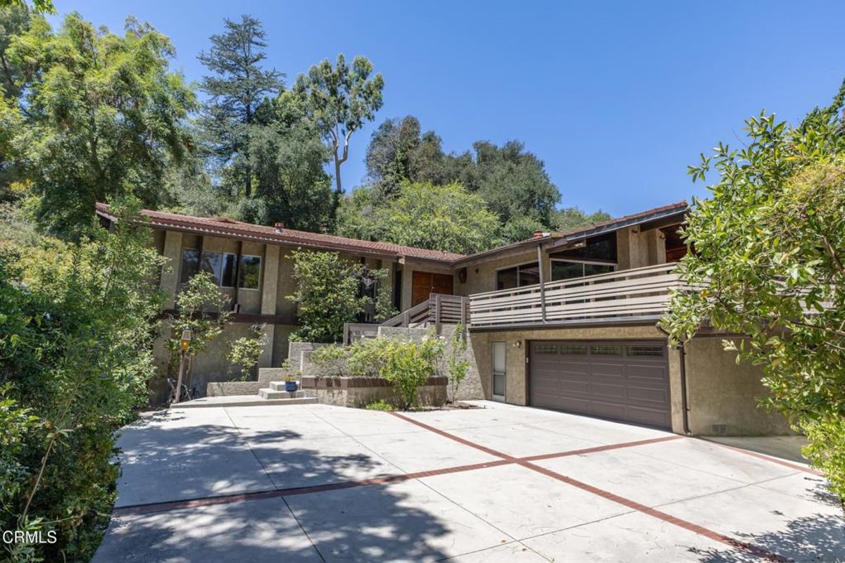 579 Laguna Road, Pasadena, CA 91105 — photo 1 of 34