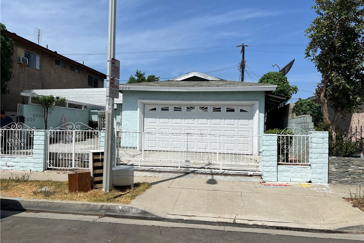 1259 S. Arizona Ave., Los Angeles, CA 90022 — photo 1 of 11