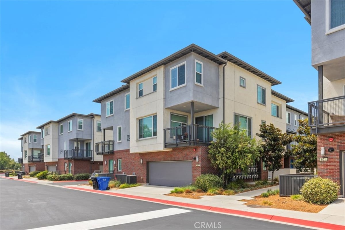 821 Hudson, West Covina, CA 91790 — photo 1 of 40
