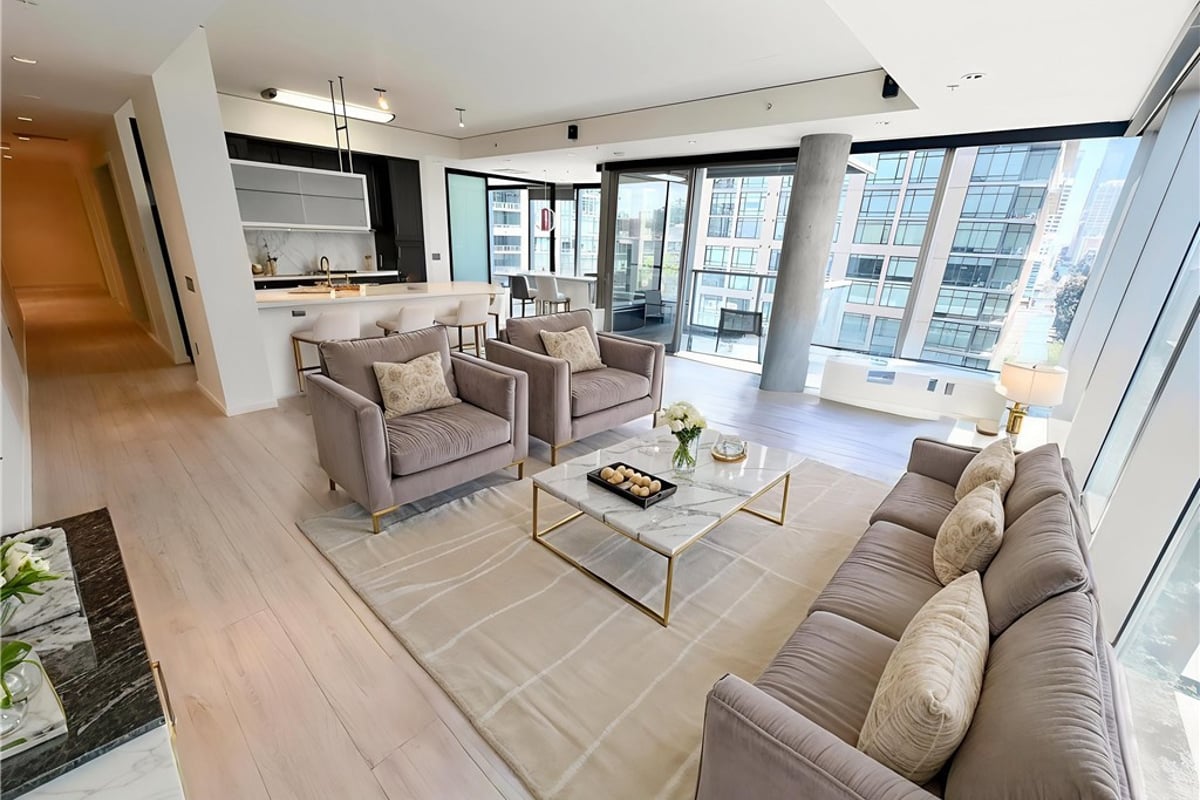 1155 S Grand Avenue 1017, Los Angeles, CA 90015 — photo 1 of 30