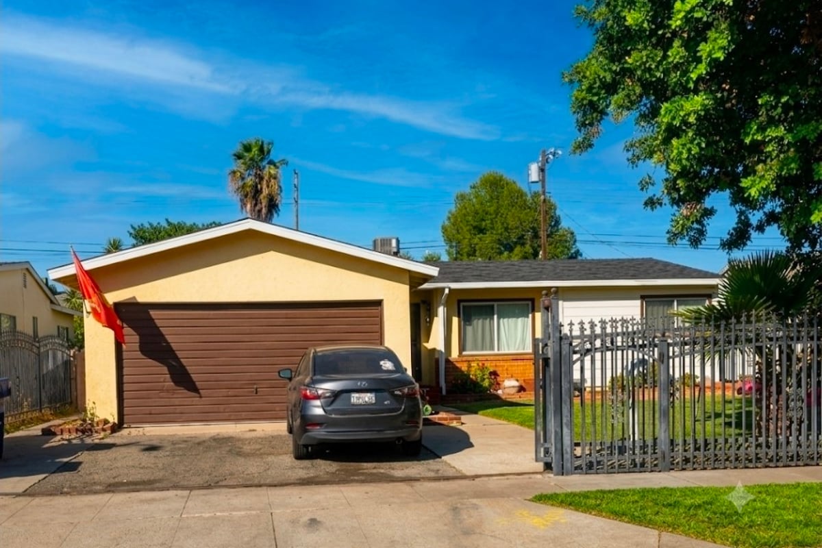 9456 Sandusky Avenue, Arleta, CA 91331 — photo 1 of 12