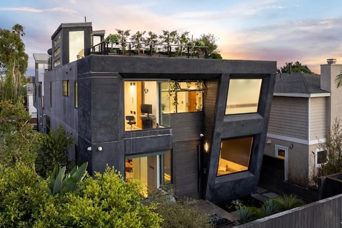 750 California Avenue, Venice, CA 90291 — photo 1 of 62