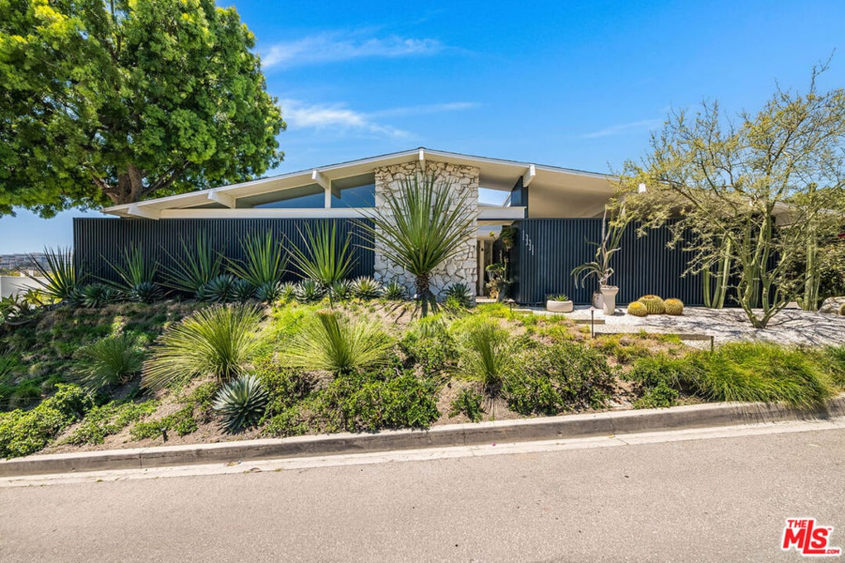 1331 Casiano Road, Bel Air, CA 90049 — photo 1 of 38