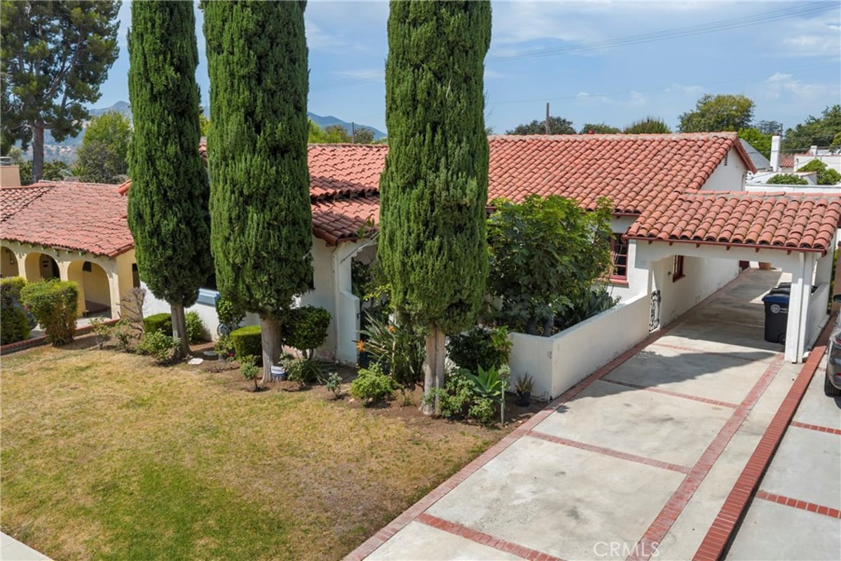 1417 Ardmore, Glendale, CA 91202 — photo 1 of 18