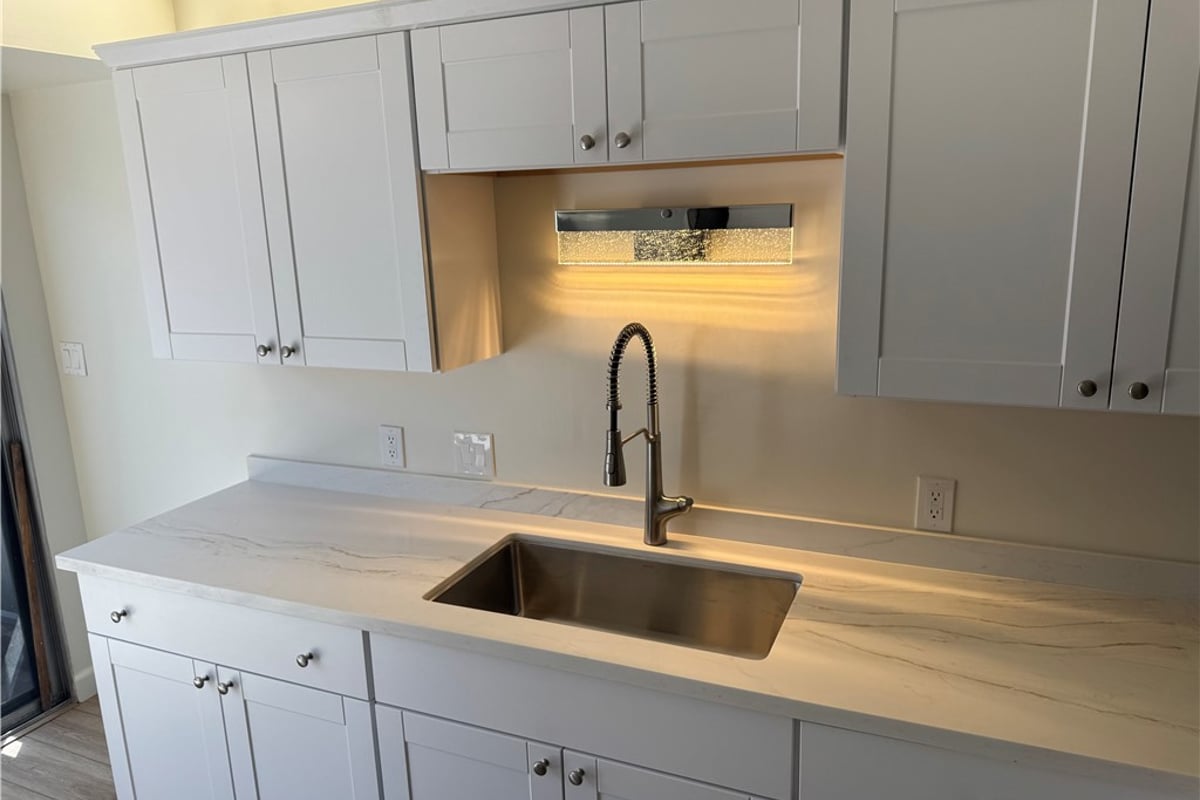 4040 Grand View 44, Los Angeles, CA 90066 — photo 1 of 31