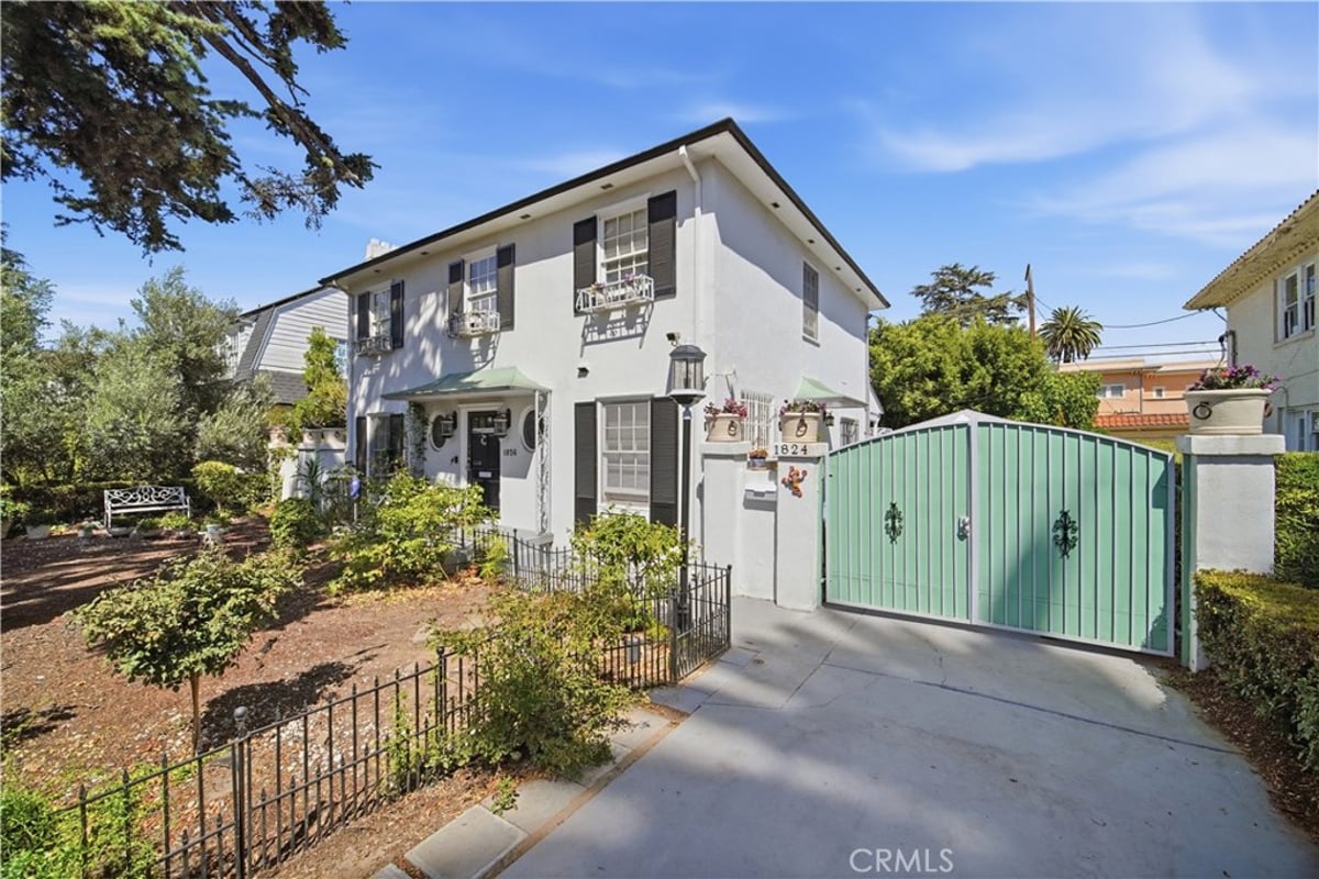 1826 Wellington Road, Los Angeles, CA 90019 — photo 1 of 25