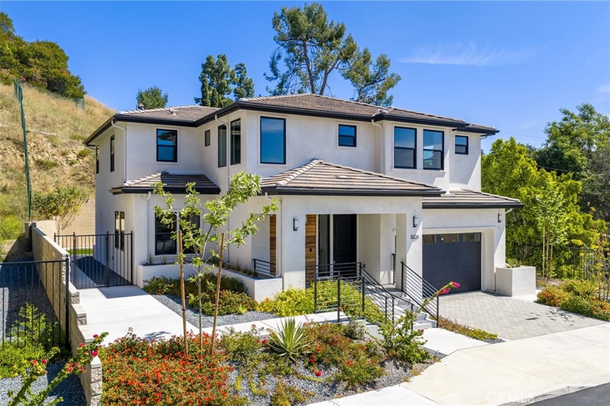 1029 N STALEY LANE, Los Angeles, CA 90042 — photo 1 of 22