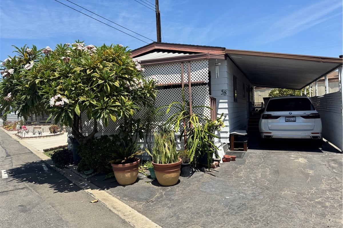 12737 Rosecrans ave 58, Norwalk, CA 90650 — photo 1 of 20
