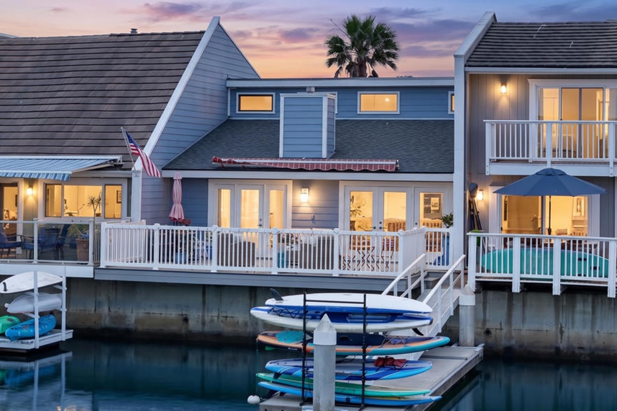 4514 Gateshead Bay, Oxnard, CA 93035 — photo 1 of 30