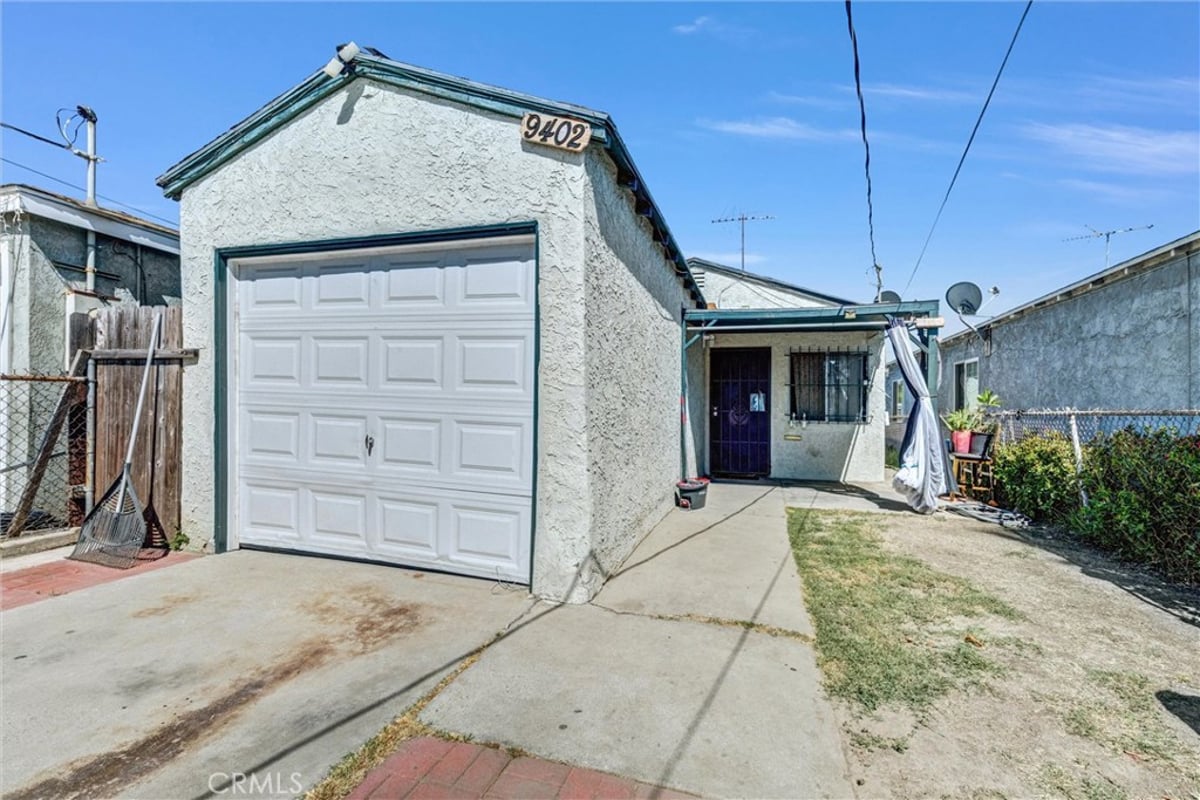 9402 Hickory, Los Angeles, CA 90002 — photo 1 of 21